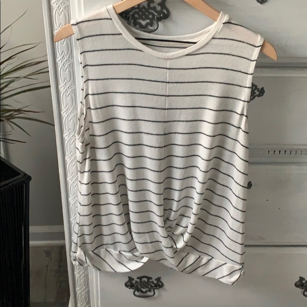 A New Day large sweater tank with lightweight knit